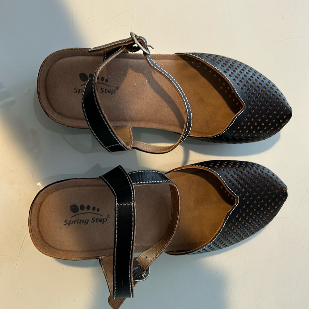 Spring Step Dressy Wedge Shoes Brown Like New